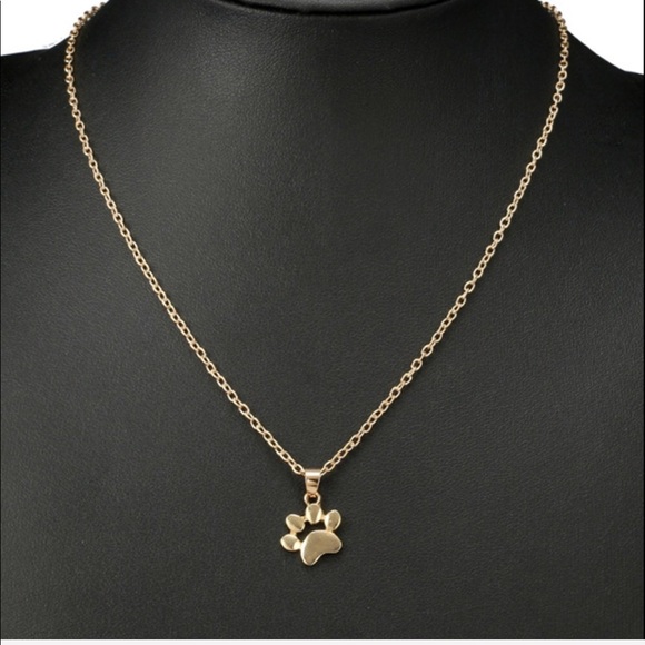 GOLD OR SILVER -FUR BABY PAW NECKLACE - Picture 2 of 5